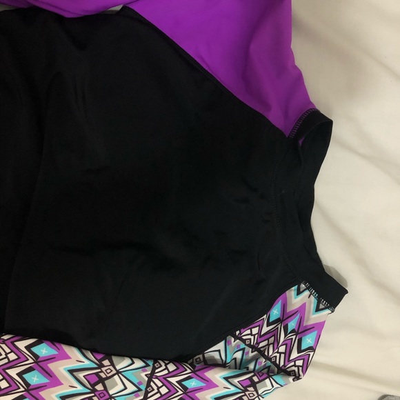 Swim rash top - Picture 2 of 2